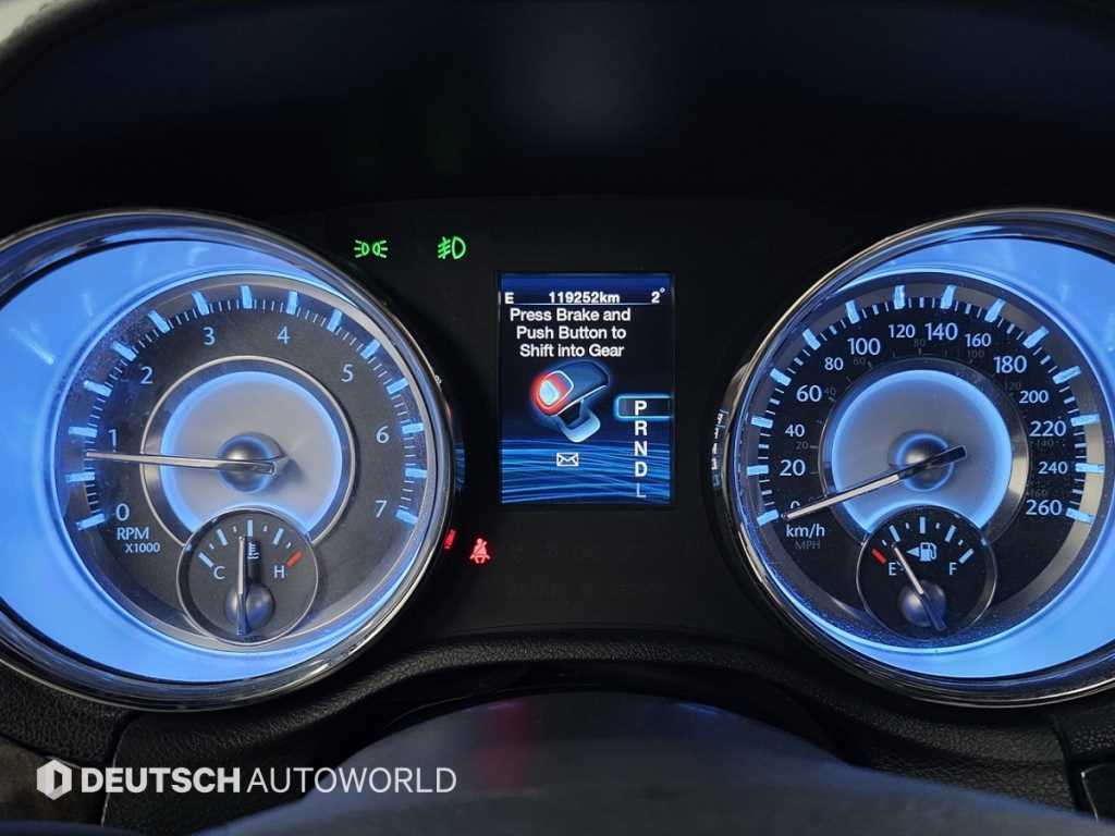 Chrysler 300C - Vista 8