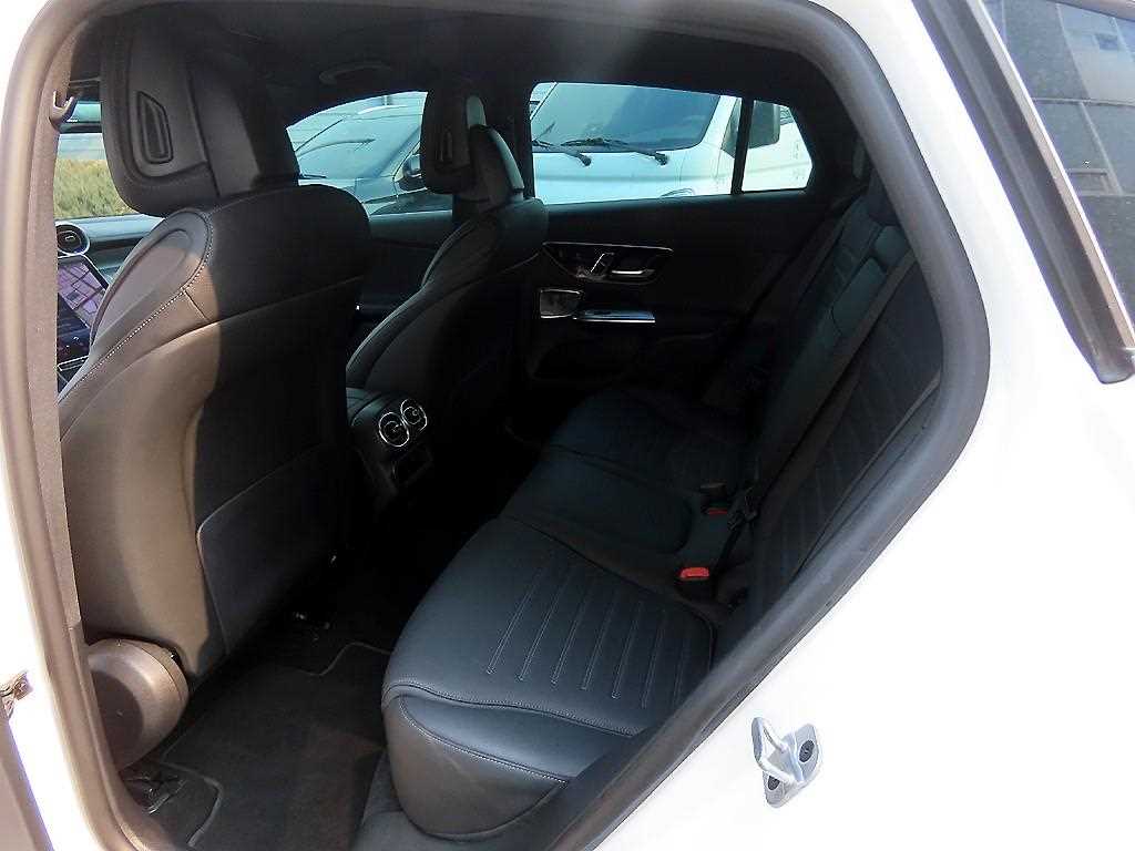 Mercedes Benz GLC Class - Vista 6