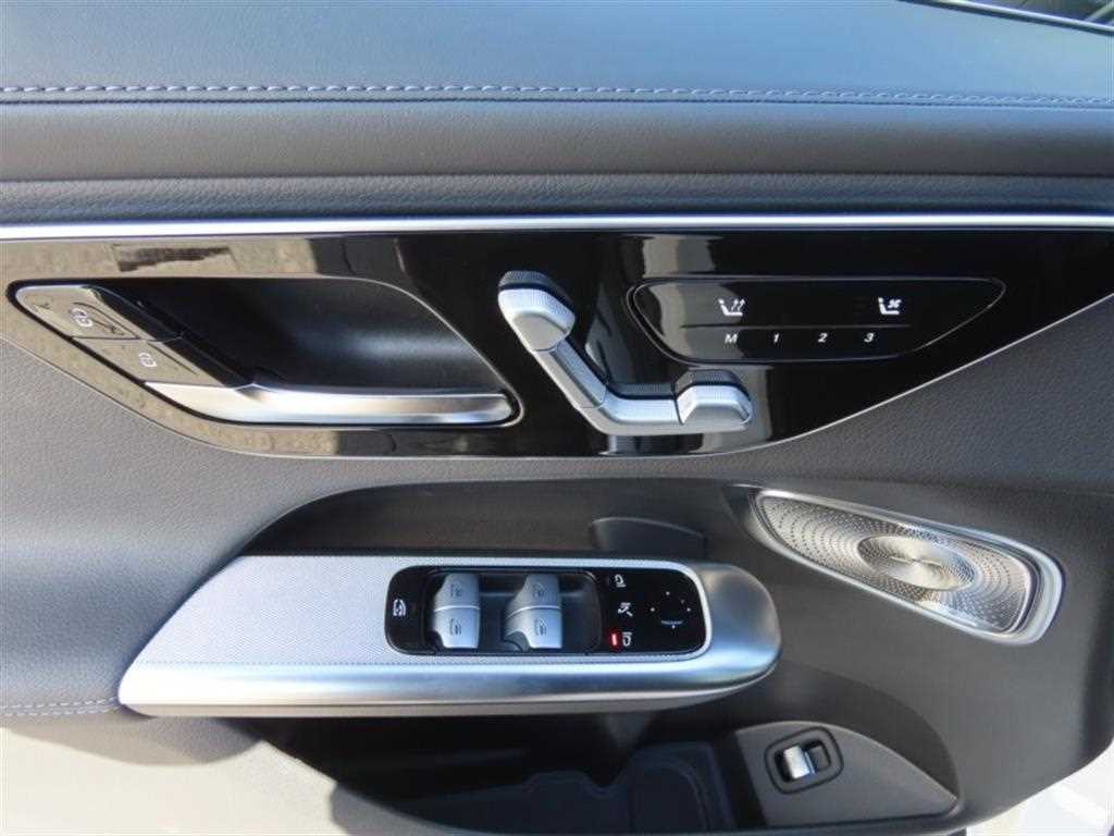 Mercedes Benz GLC Class - Vista 12