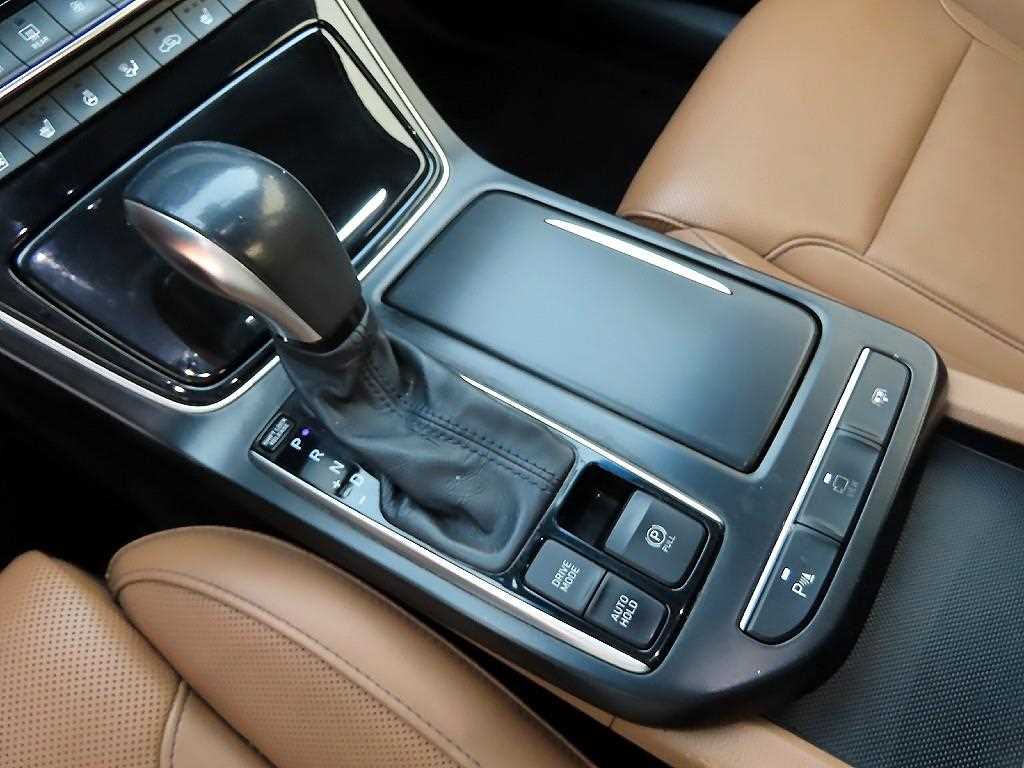 HYUNDAI Grandeur - Vista 11