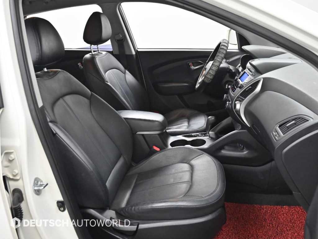 HYUNDAI Tucson - Vista 10