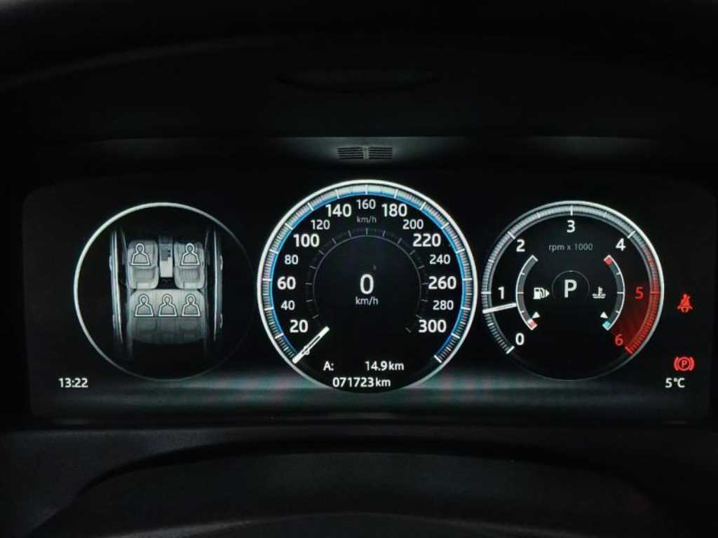 Jaguar XF - Vista 12