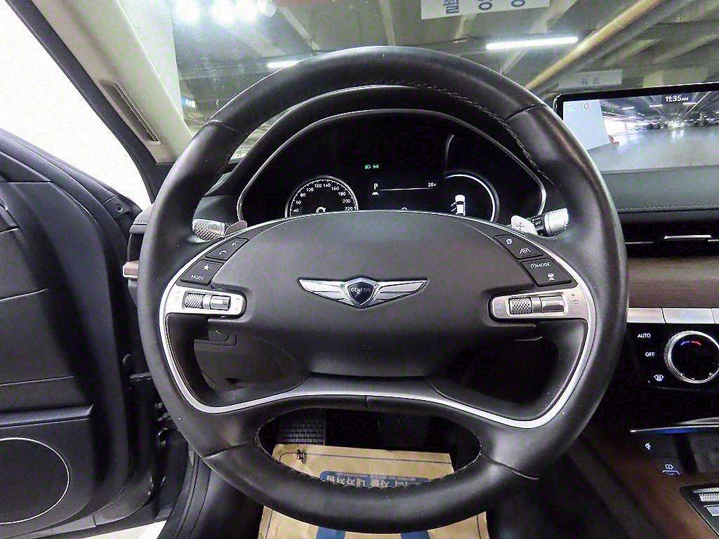 Genesis G80 - Vista 9