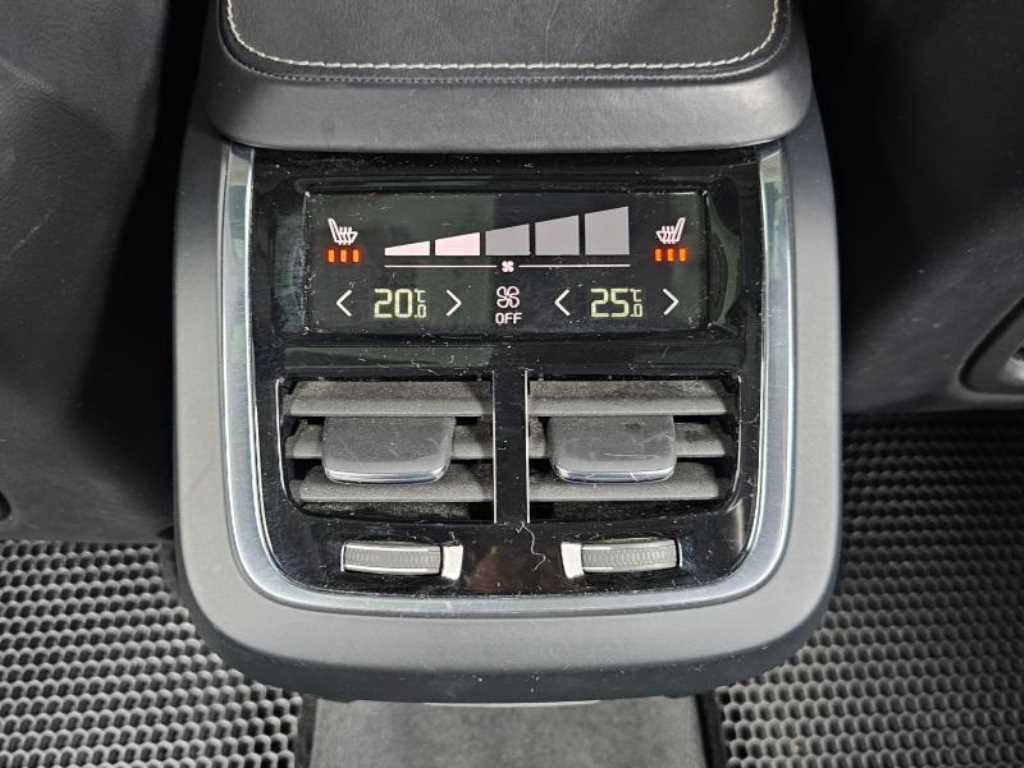 Volvo XC90 2017 Negro - Importación desde Corea - HF Imports Iquique - Foto 16