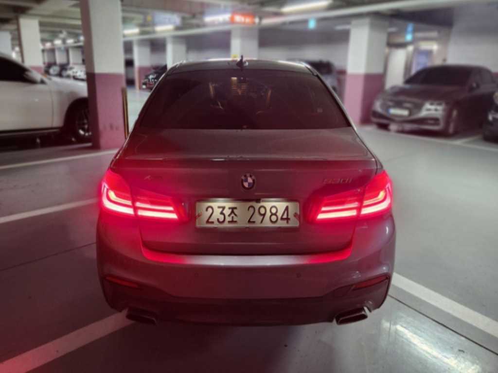 BMW 5 Series - Vista 2