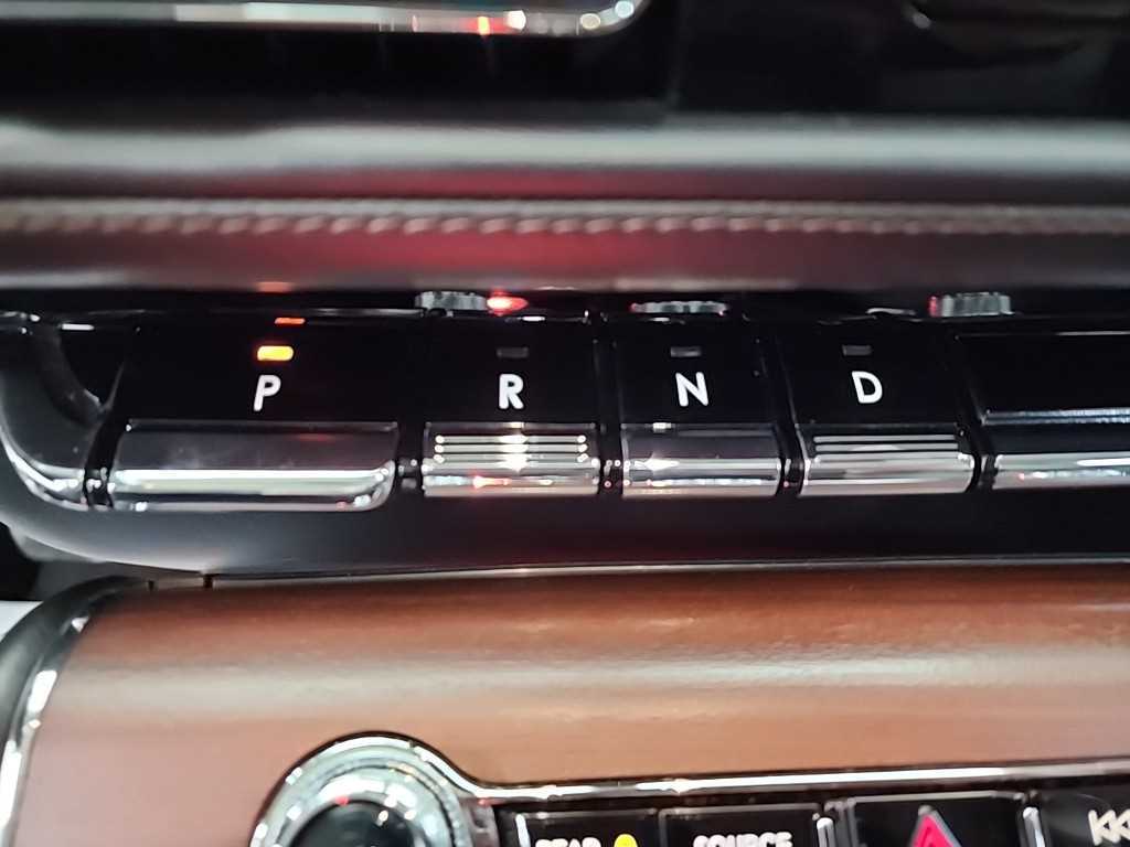 Lincoln Aviator - Vista 8