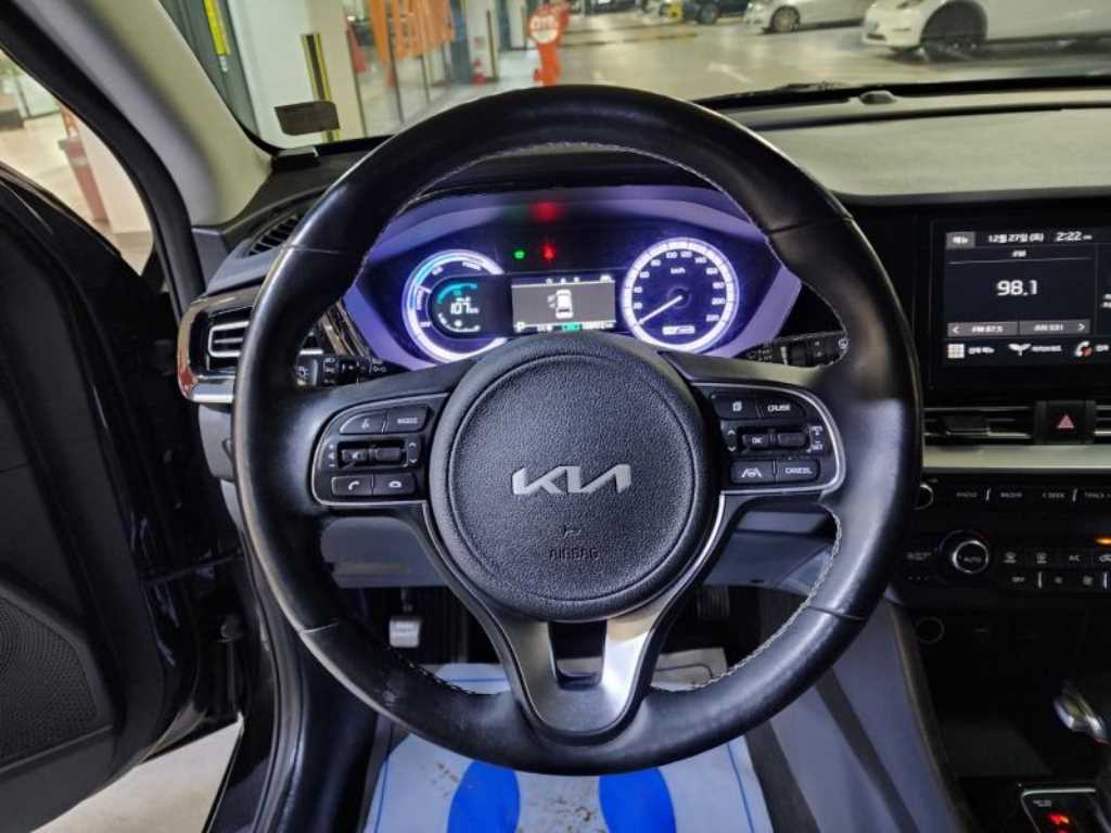 KIA Niro - Vista 10