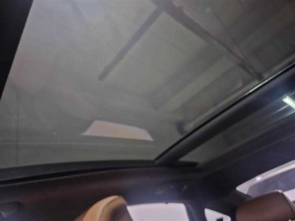 Genesis G80 - Vista 9