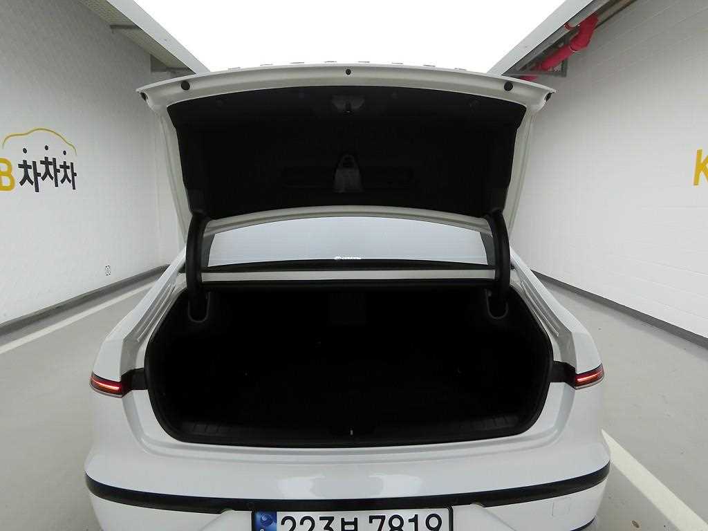 HYUNDAI Grandeur - Vista 5