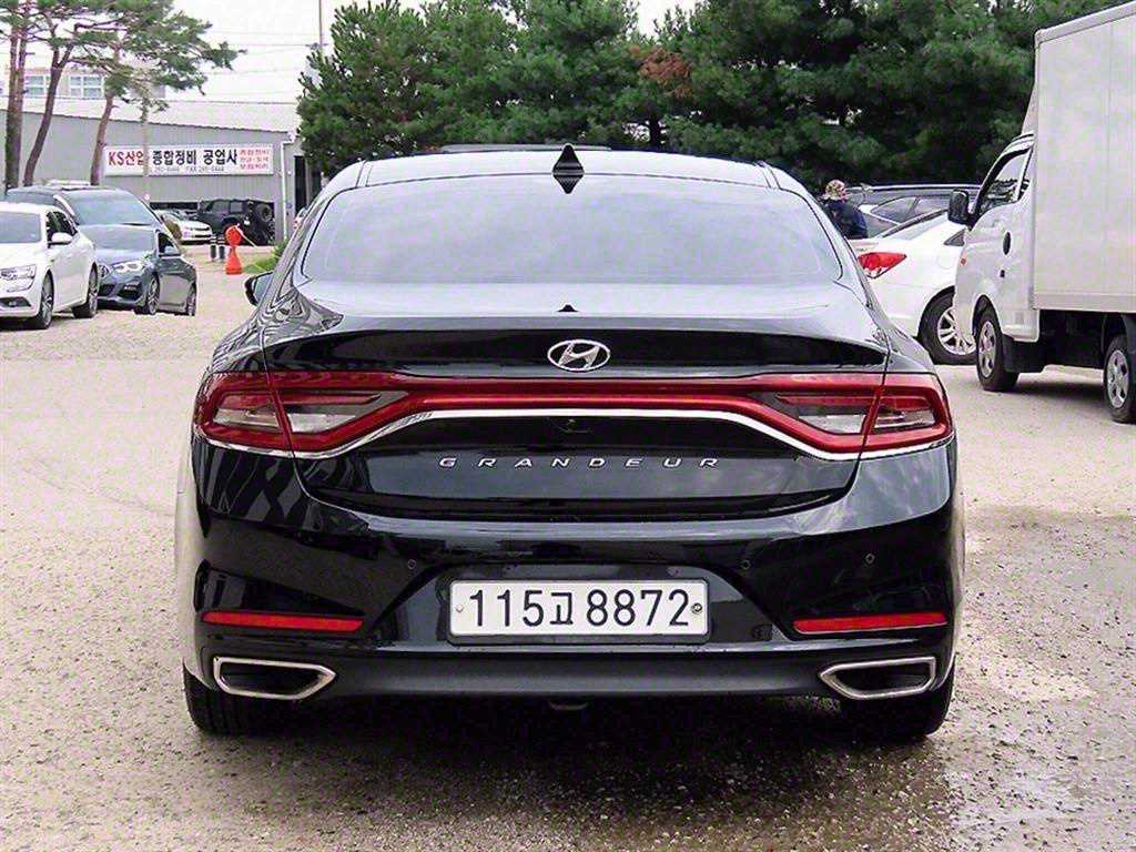 HYUNDAI Grandeur - Vista 4