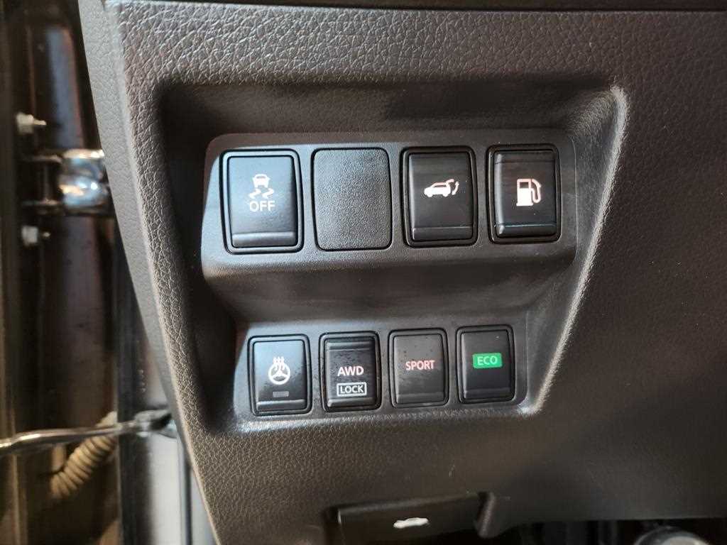 Nissan Extrail - Vista 12