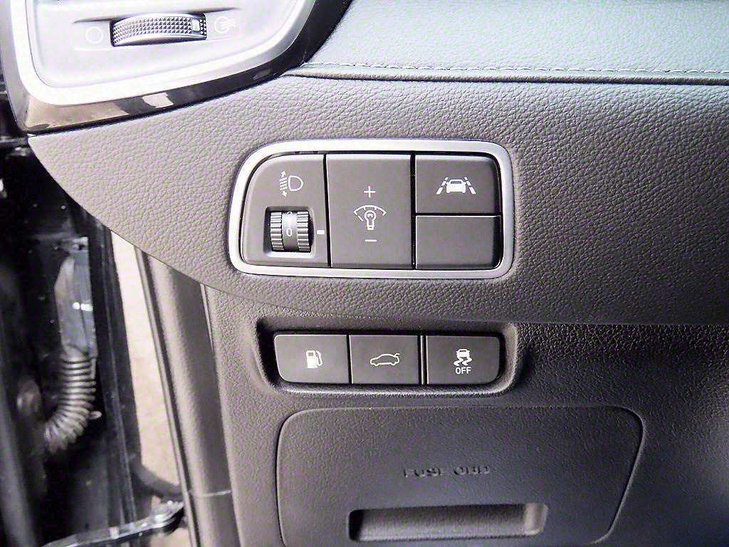 HYUNDAI Grandeur - Vista 12