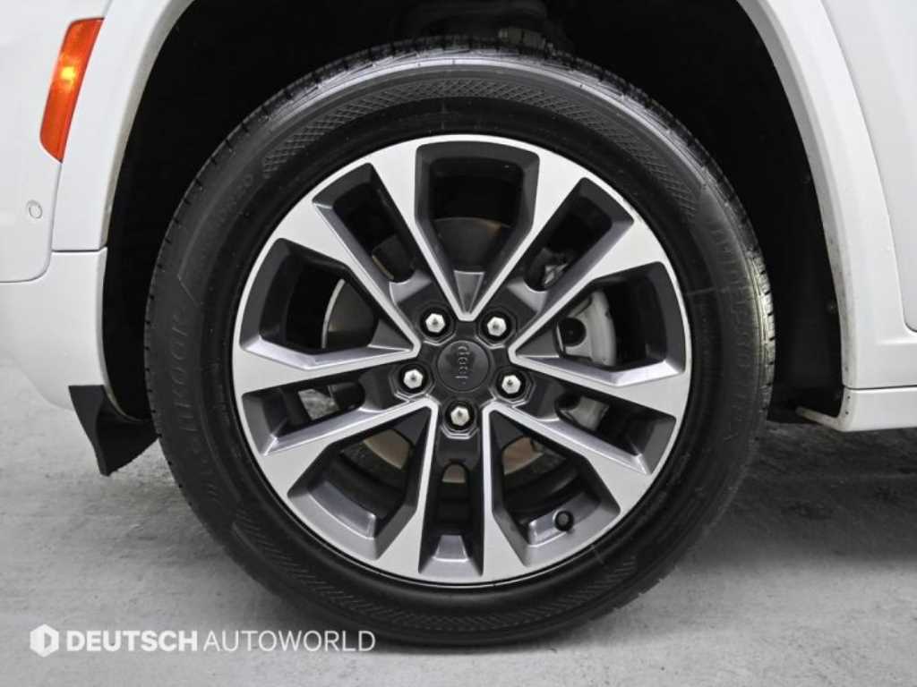 Jeep Cherokee - Vista 5