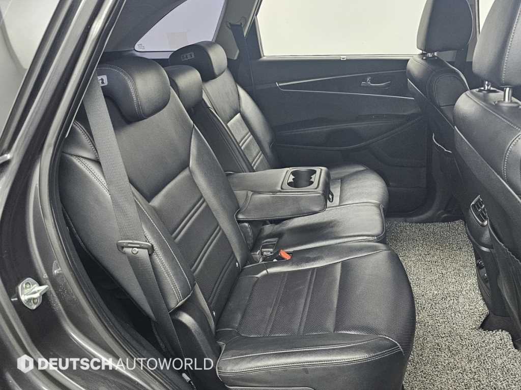 KIA Sorento - Vista 12