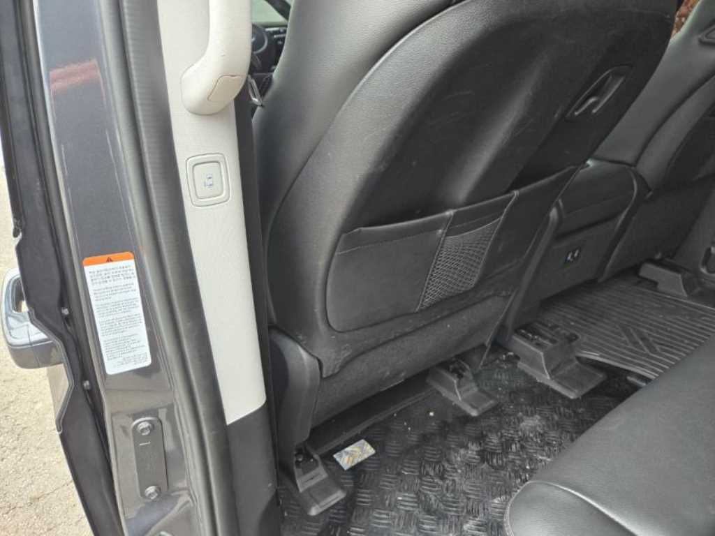 HYUNDAI Staria 2023 Gris - Importación desde Corea - HF Imports Iquique - Foto 14