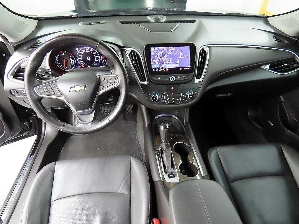 Chevrolet Malibu - Vista 7