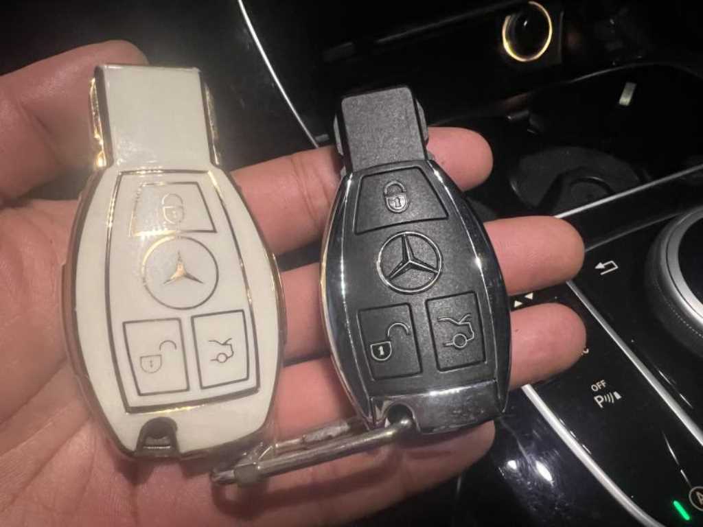 Mercedes Benz C Class - Vista 12