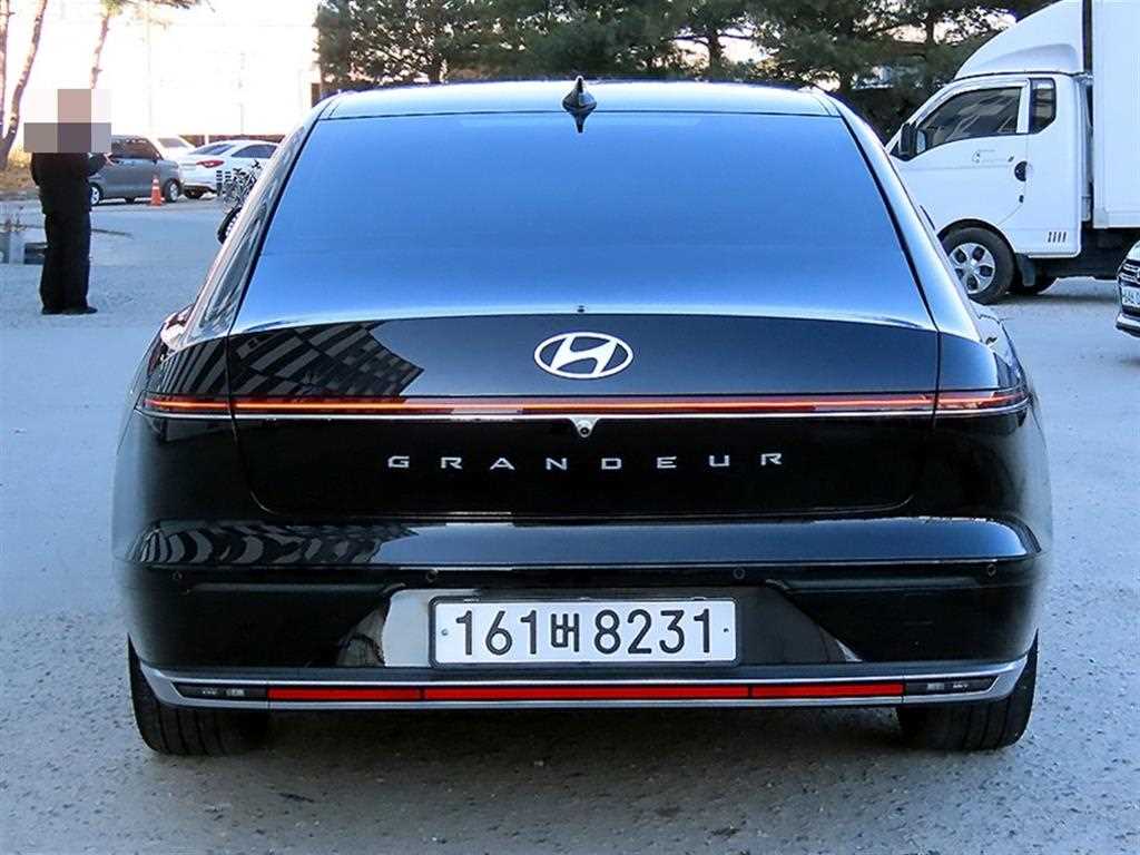 HYUNDAI Grandeur - Vista 4