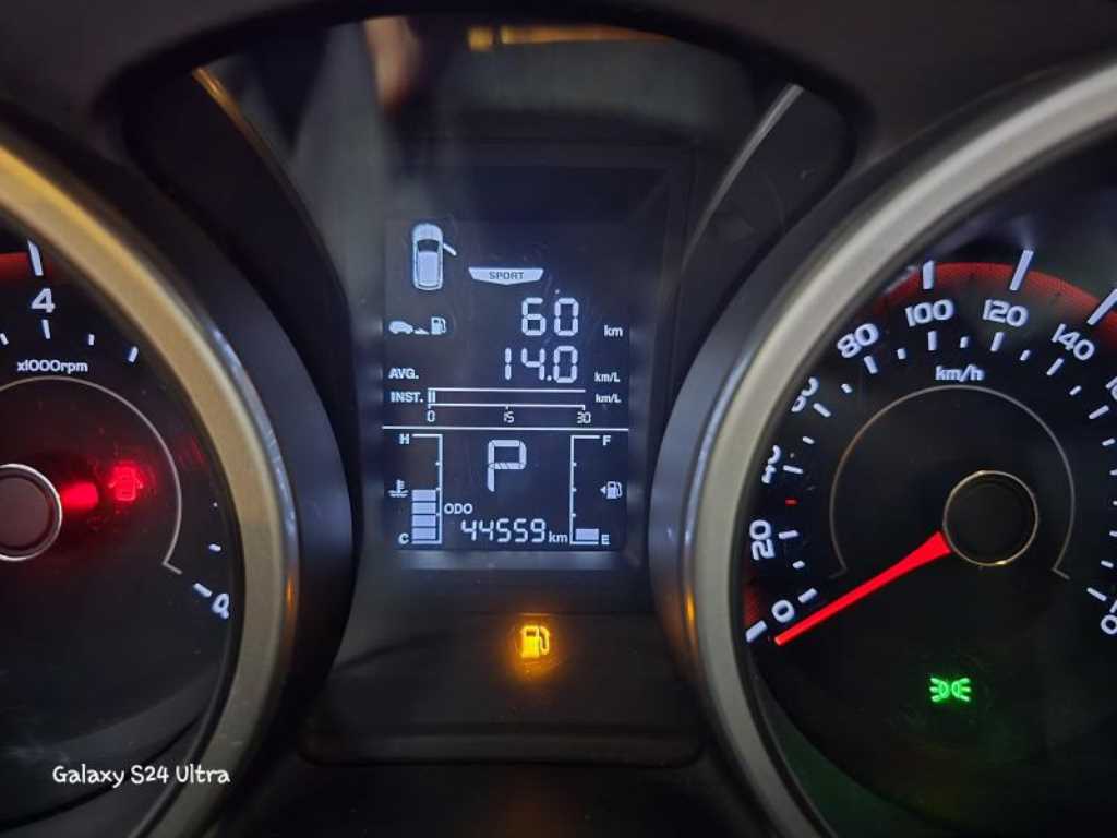 Ssangyong Tivoli - Vista 6