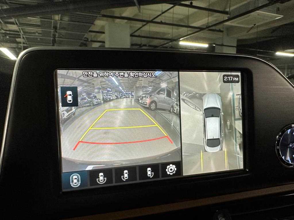 HYUNDAI Grandeur - Vista 10