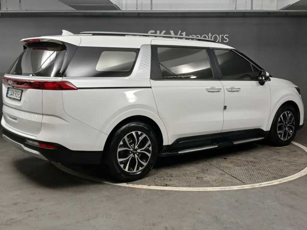 KIA Carnival - Vista 4