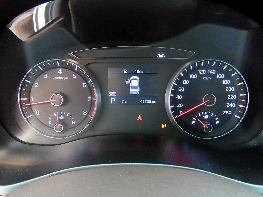 KIA K7 - Vista 9