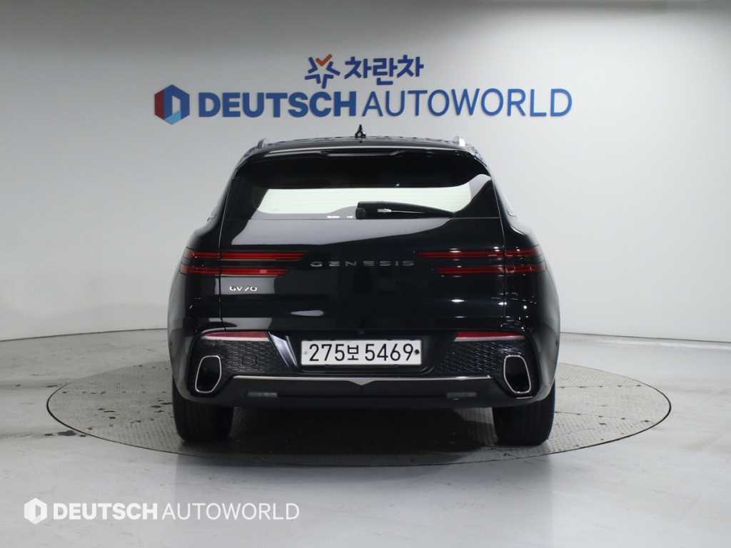 Genesis GV70 - Vista 4