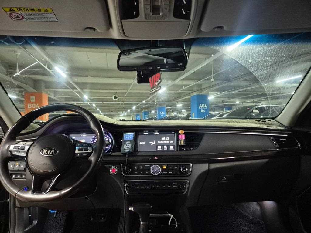 KIA K7 - Vista 11