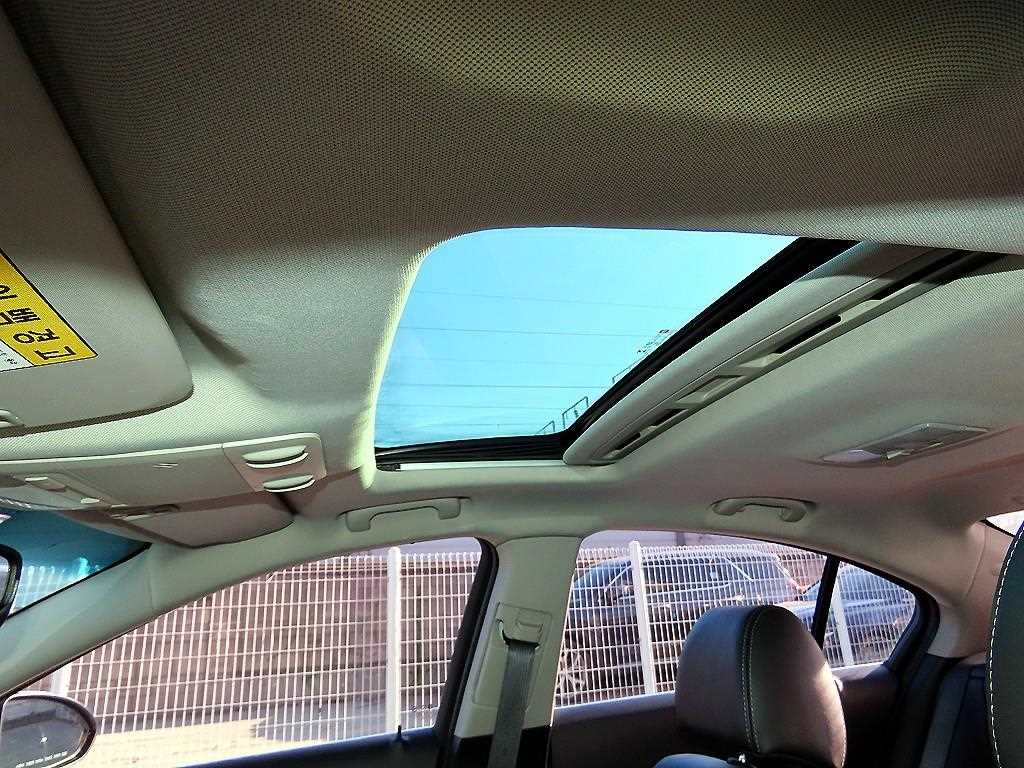 Chevrolet Cruise 2015 Blanco - Importación desde Corea - HF Imports Iquique - Foto 17