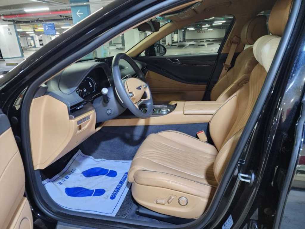 Genesis G80 - Vista 8