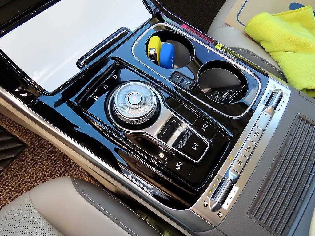 KIA Carnival - Vista 11