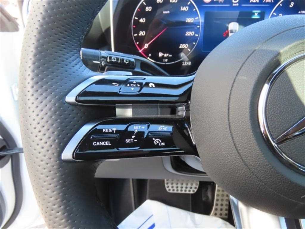 Mercedes Benz GLC Class - Vista 11