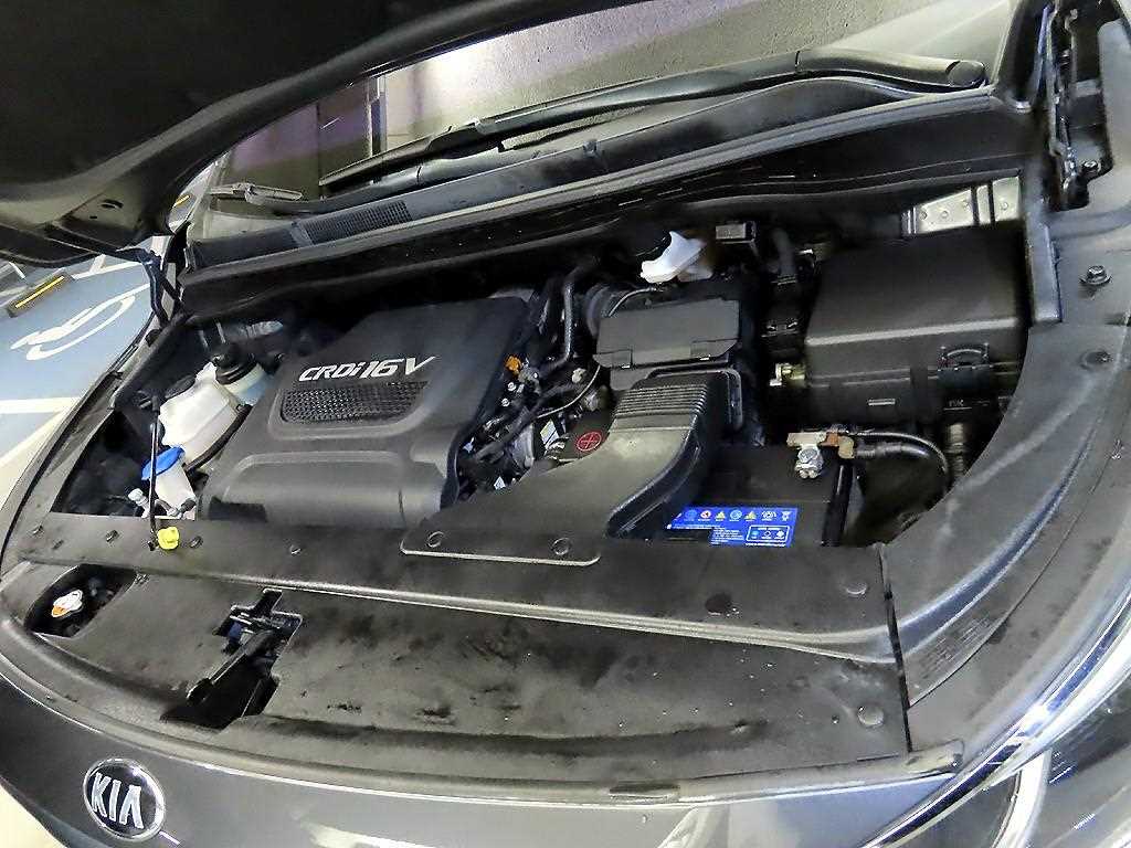 KIA Carnival 2015 Gris - Importación desde Corea - HF Imports Iquique - Foto 19