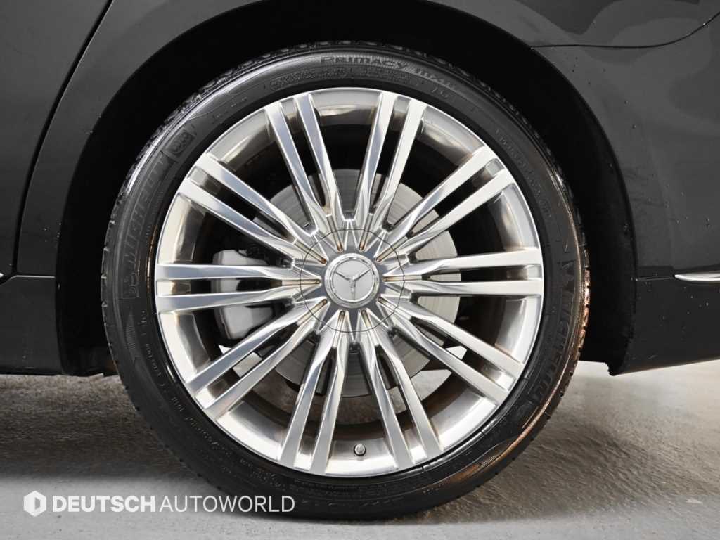 Mercedes Benz S Class - Vista 5