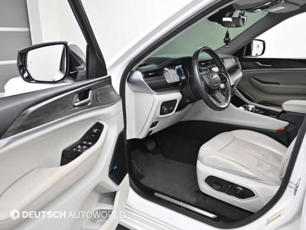 Jeep Cherokee - Vista 11