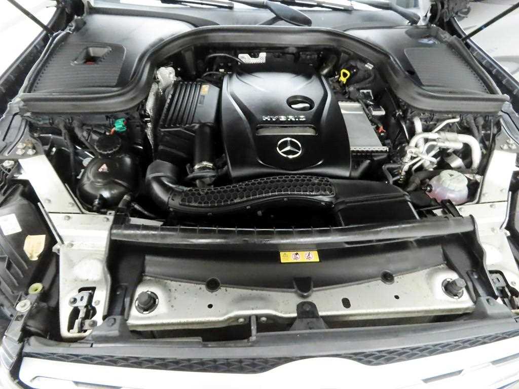 Mercedes Benz GLC Class 2021 Negro - Importación desde Corea - HF Imports Iquique - Foto 20