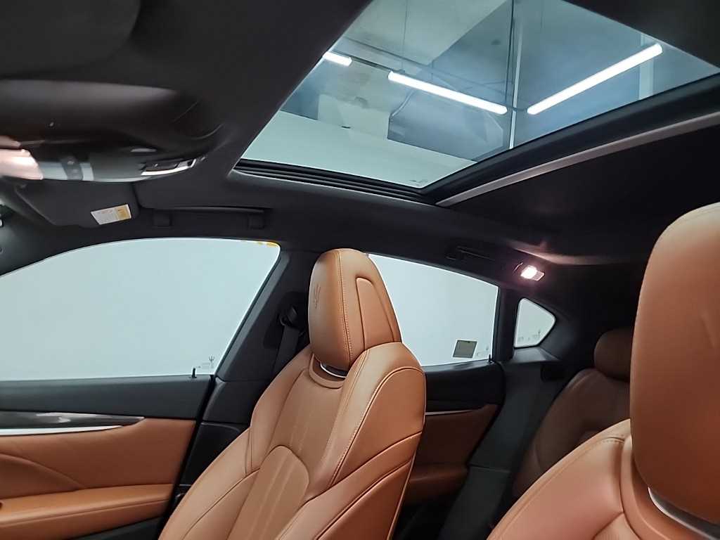 Maserati Levante 2019 Negro - Importación desde Corea - HF Imports Iquique - Foto 14