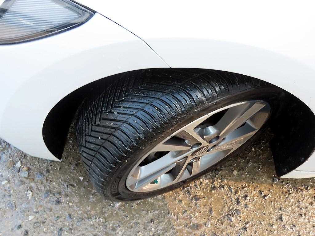 HYUNDAI Avante 2016 Blanco - Importación desde Corea - HF Imports Iquique - Foto 20