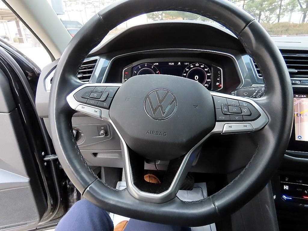 Volkswagen Tiguan - Vista 8