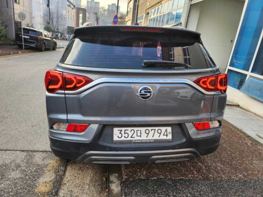 Ssangyong Korando - Vista 4