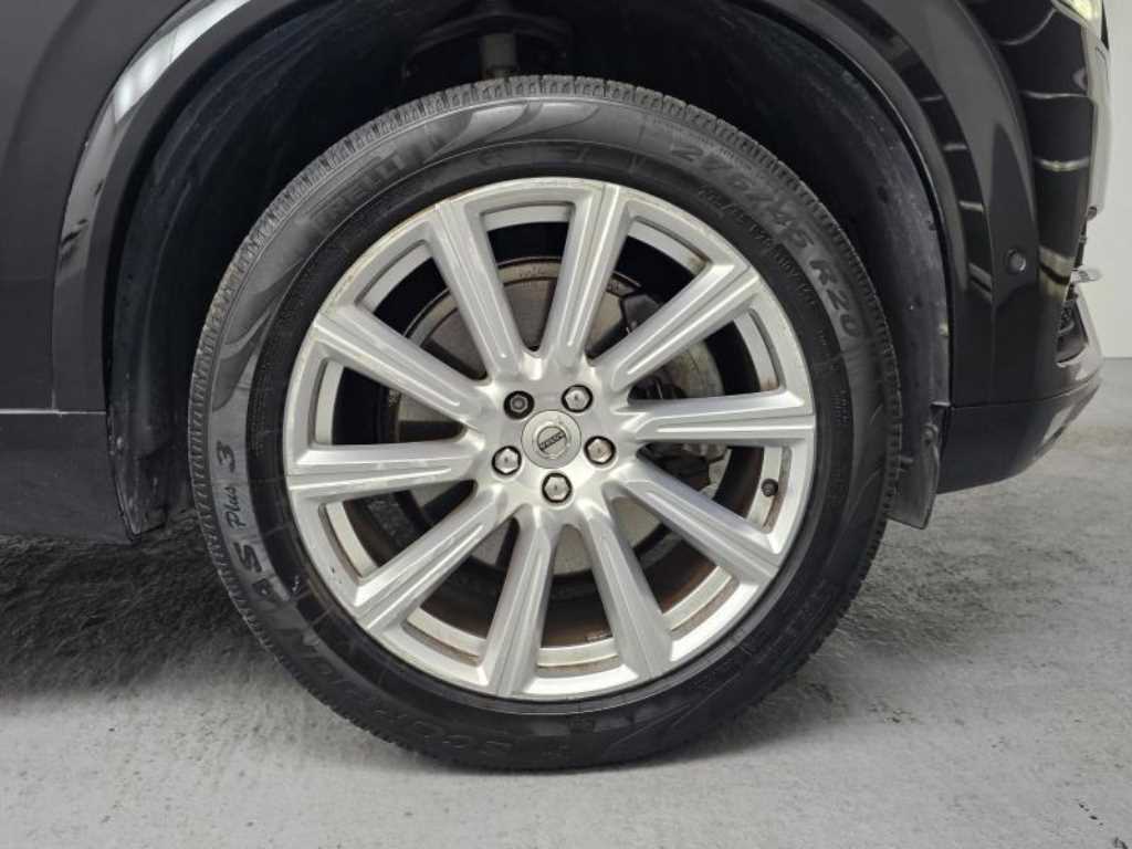 Volvo XC90 - Vista 5