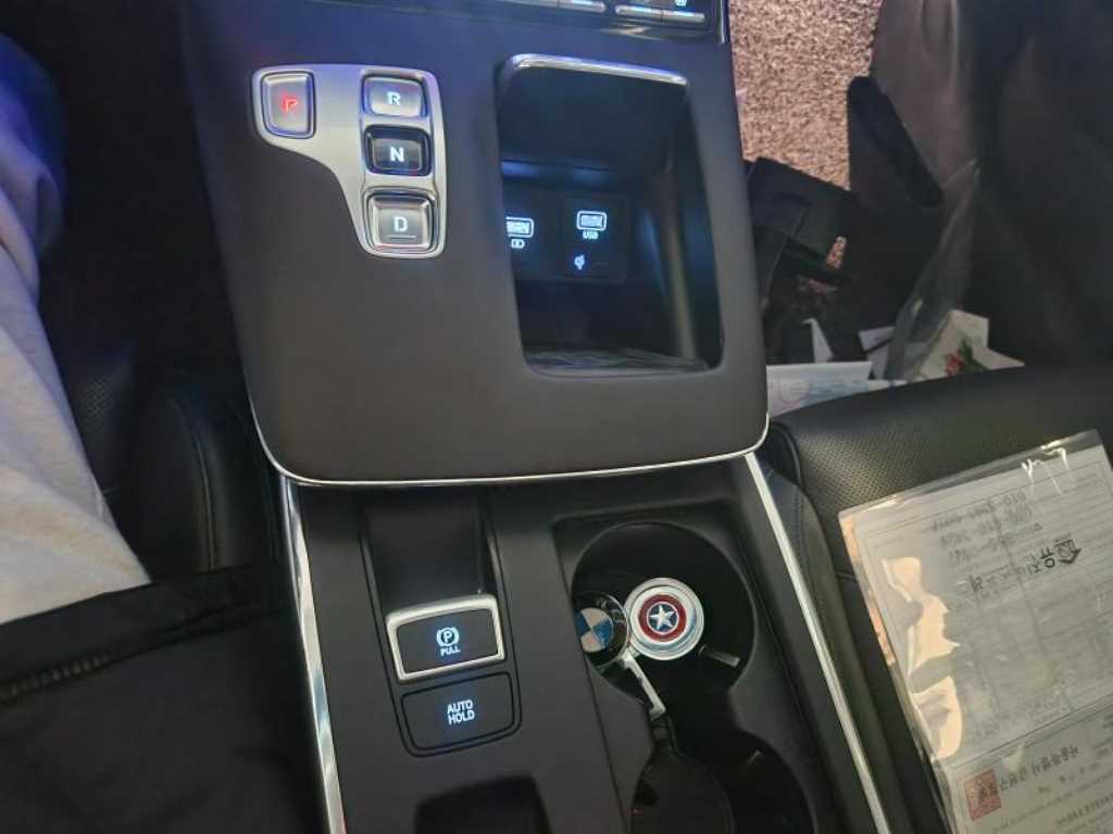 HYUNDAI Grandeur - Vista 7