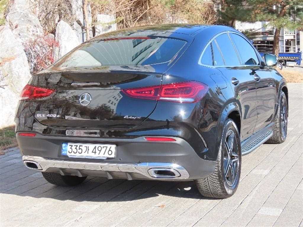 Mercedes Benz GLE Class - Vista 3