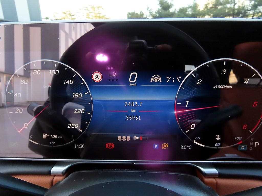 Mercedes Benz S Class - Vista 9