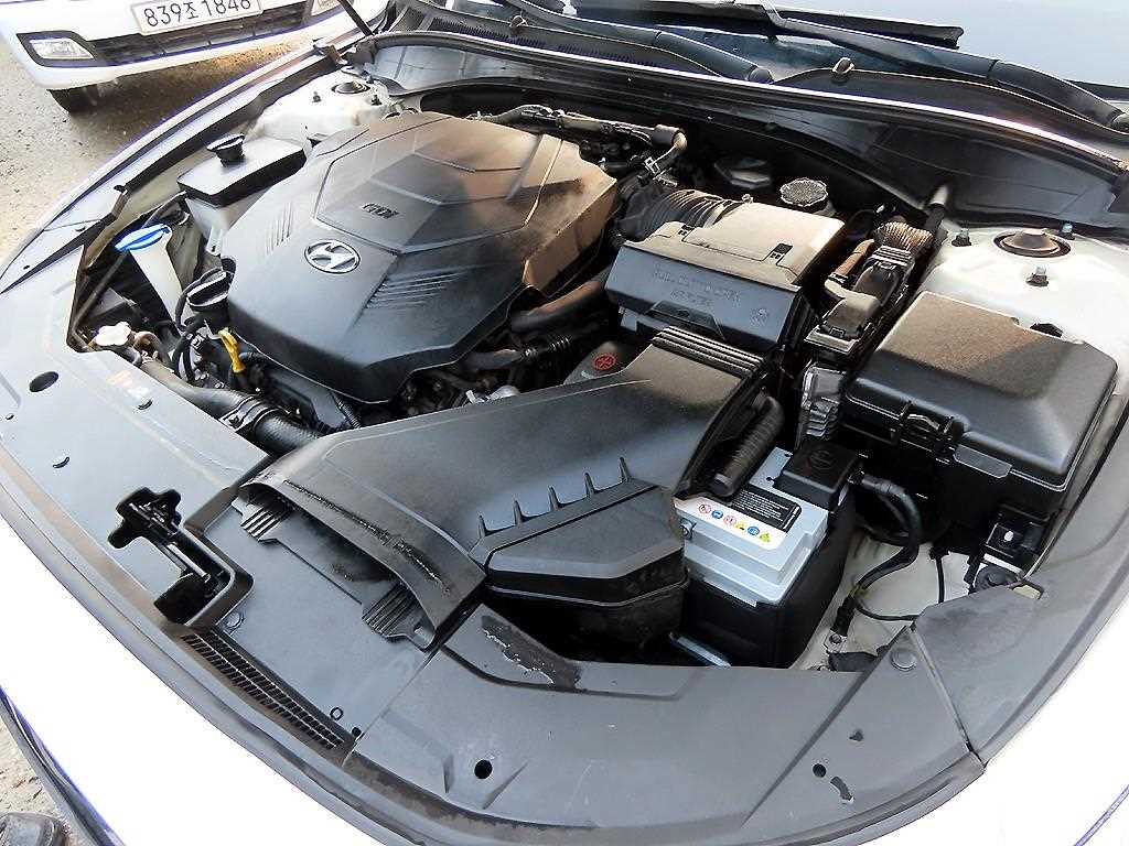 HYUNDAI Grandeur 2018 Blanco - Importación desde Corea - HF Imports Iquique - Foto 19