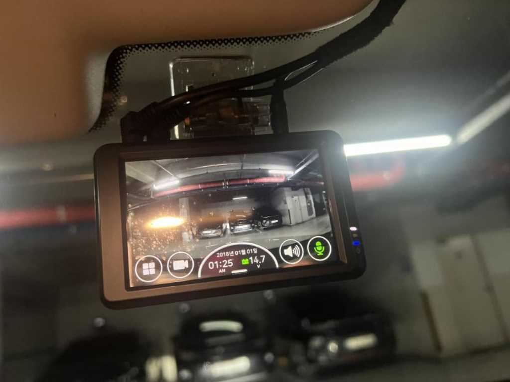 Mercedes Benz C Class - Vista 11