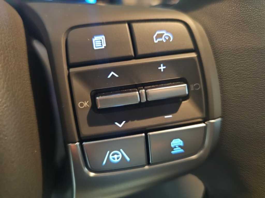 HYUNDAI Casper - Vista 11