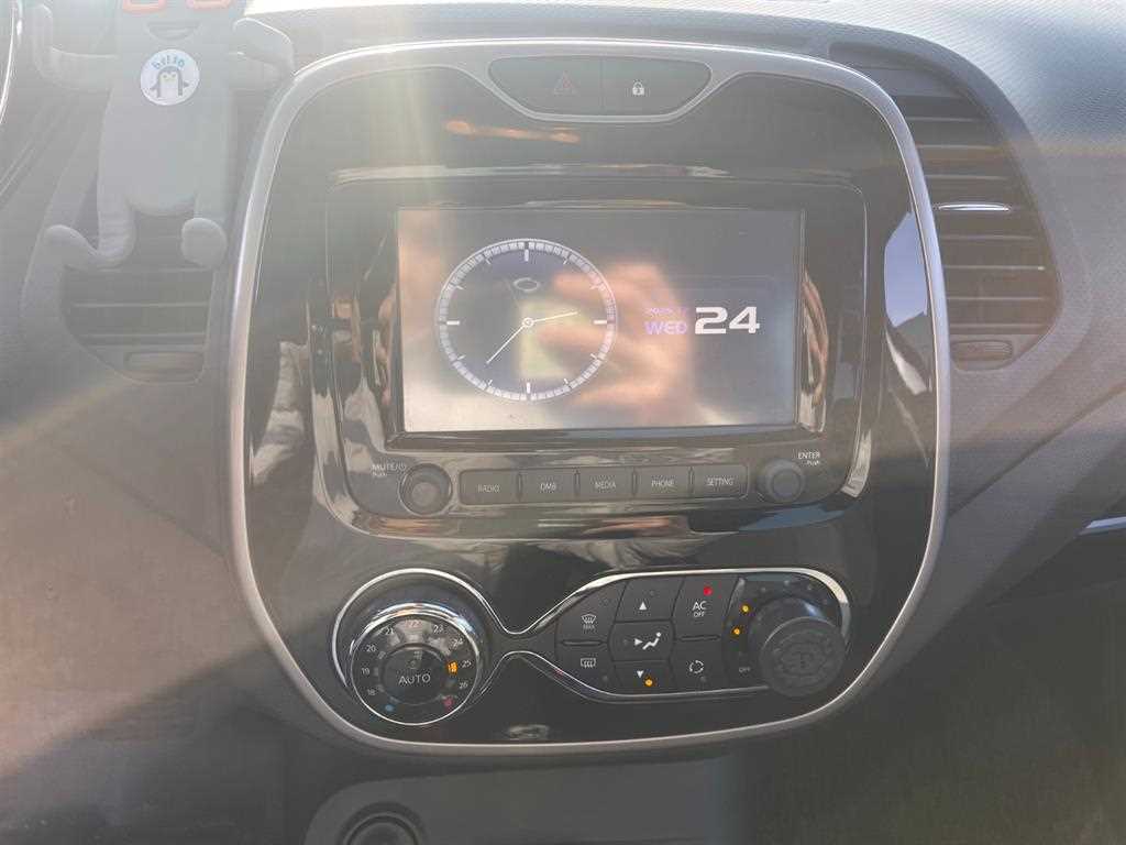 SAMSUNG QM3 - Vista 9