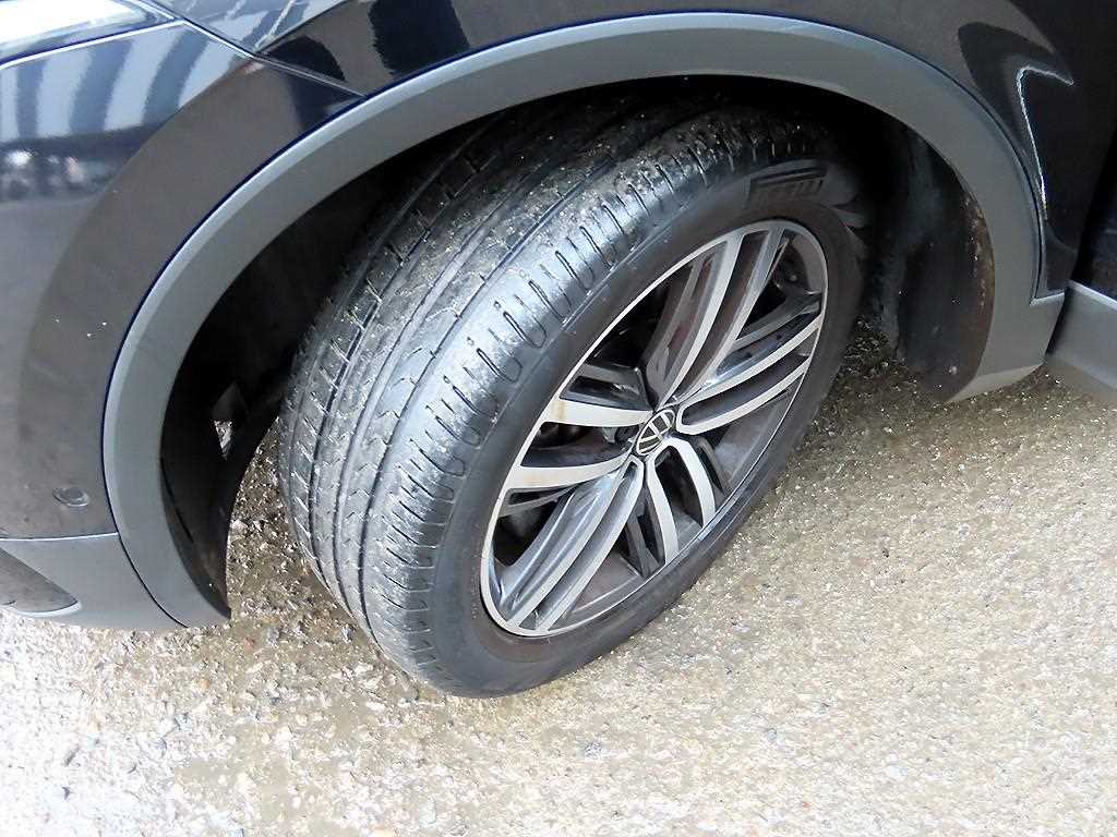 Volkswagen Tiguan 2023 Negro - Importación desde Corea - HF Imports Iquique - Foto 20