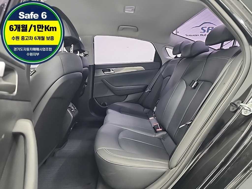 HYUNDAI Sonata - Vista 12